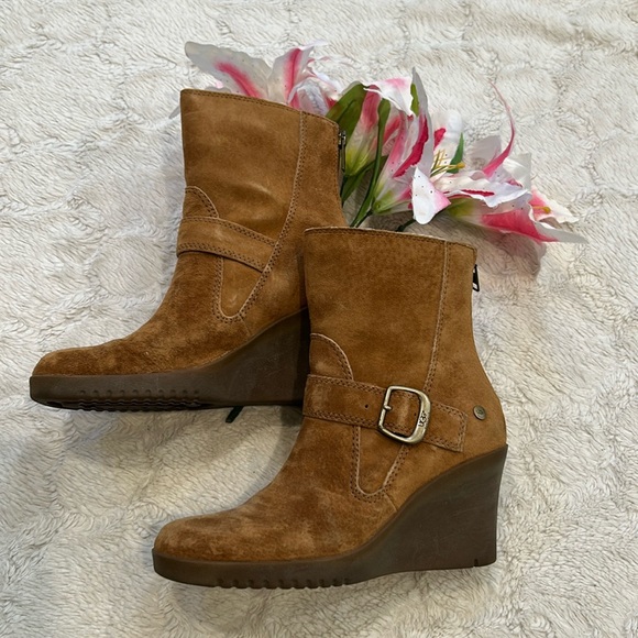 UGG Wedge Ankle Boots - Picture 1 of 14